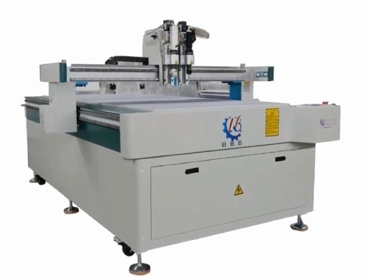 UZ-D1520D Мультистанок (плоттер) с виброножом и сменными инструментами